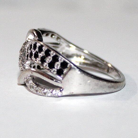 Sterling Silver Black & White Cubic Zirconia Ring - Picture 2 of 7